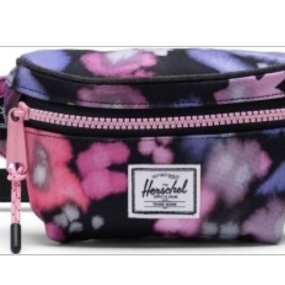 Herschel Twelve - Blurry Floral/Black Crosshatch.  Excellent Condition - Picture 1 of 12
